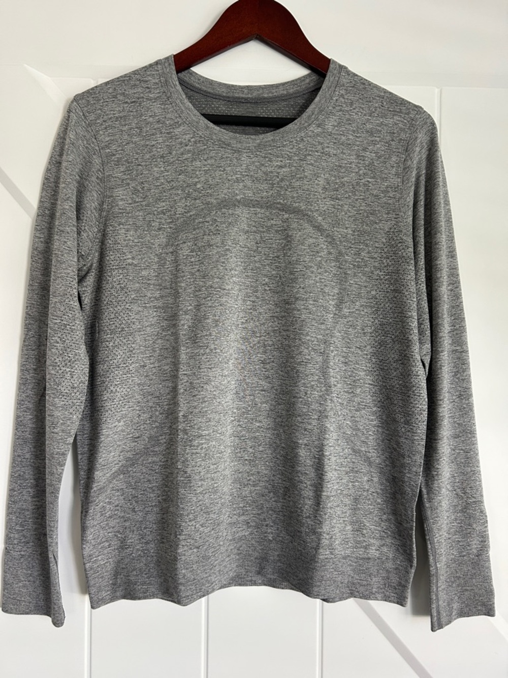 Lululemon Relaxed Long Sleeve Swiftly Top, sz 8